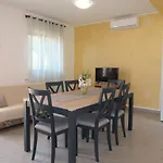 Fortica By Interhome Nedescina