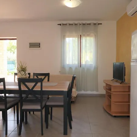 Fortica - Lbn330 By Interhome